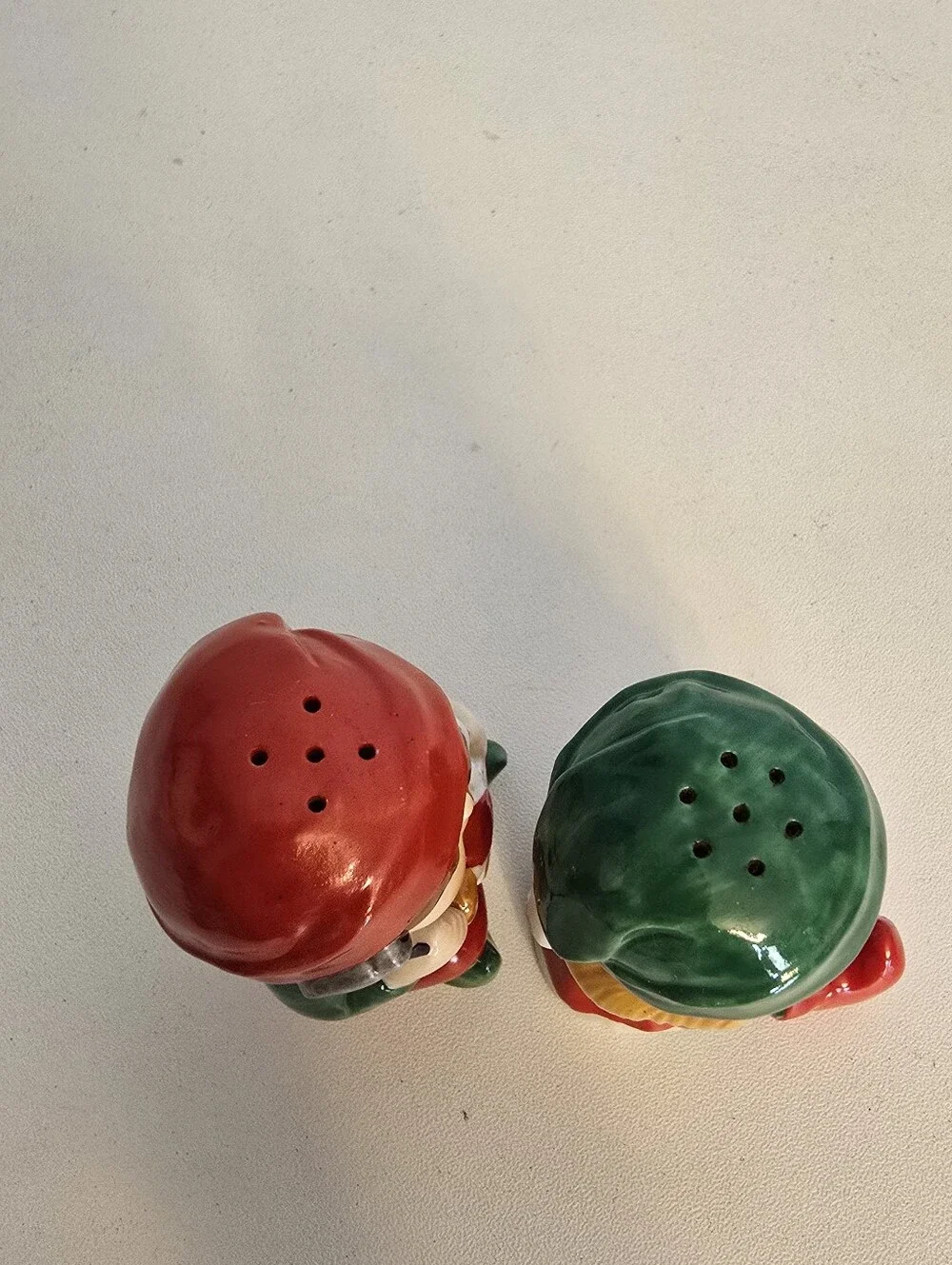 Vintage 1983  Santas Helpers Salt And Pepper Figurines Avon Ceramic With Plugs
